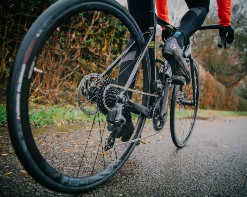 8 Easy Tips For Cycling In The Wind